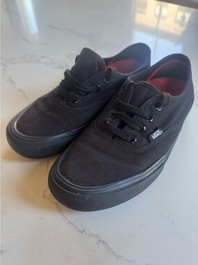 VANS Authentic Black & Black Shoes